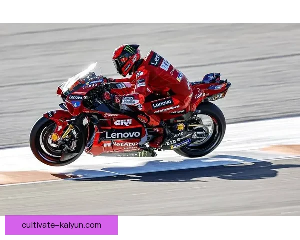 MotoGP赛季激战升级车队争夺年度总冠军席位焦点对决引爆热潮