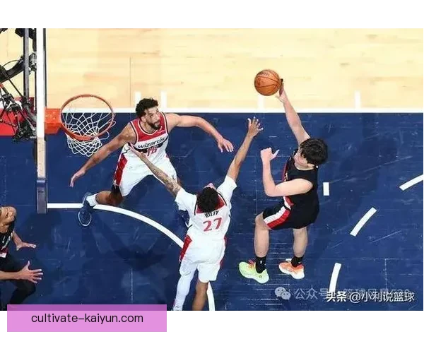 中国男篮客场力克强敌晋级决赛创历史新篇章全队攻防两端全面爆发