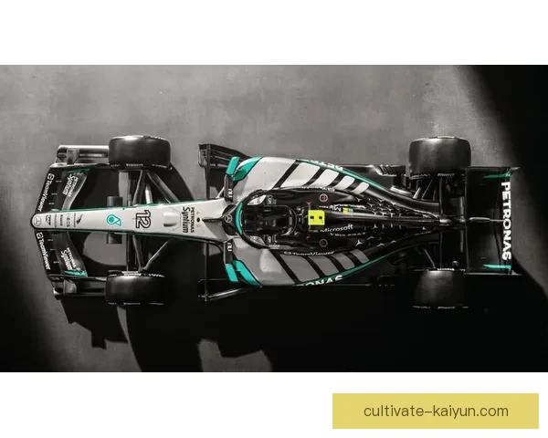 梅赛德斯引擎升级震撼赛季格局F1冠军争夺白热化 梅赛德斯引擎升级震撼赛季格局F1冠军争夺白热化